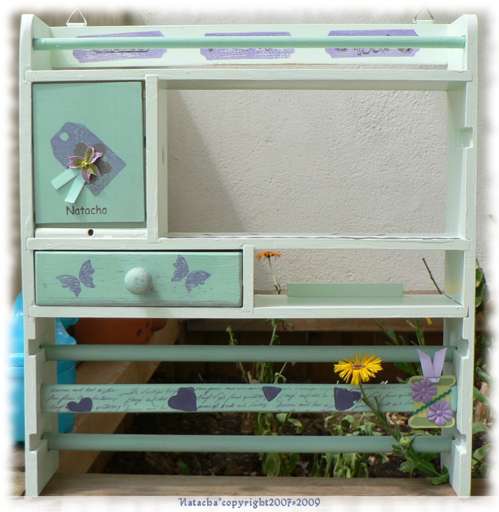 Etagere